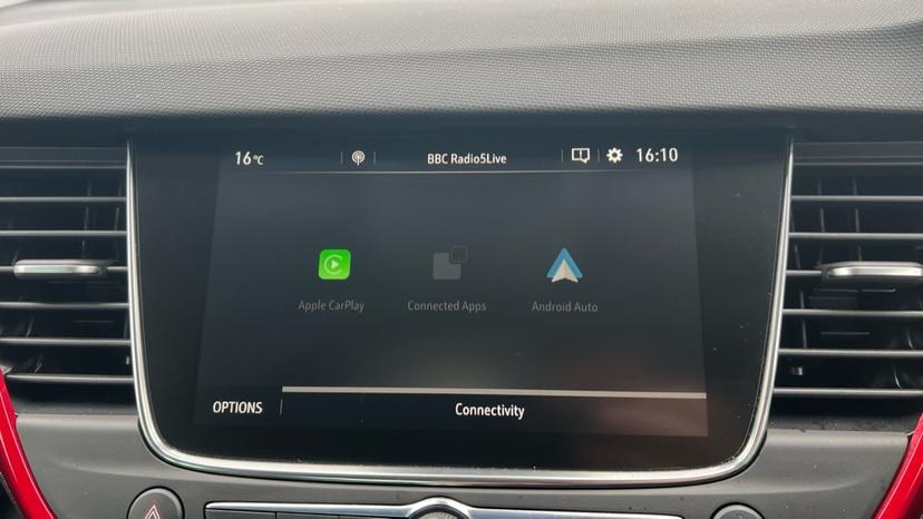 Apple Car Play & Android Auto