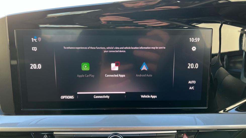 Apple Car Play & Android Auto