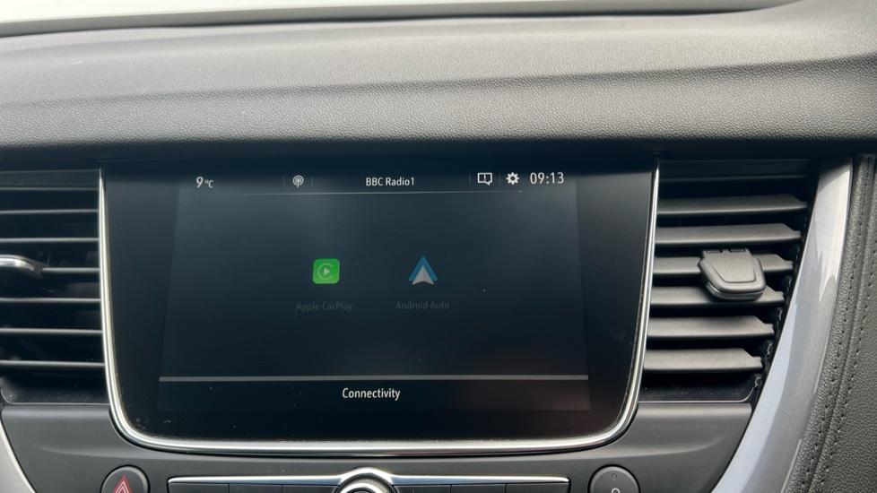 Apple Car Play & Android Auto