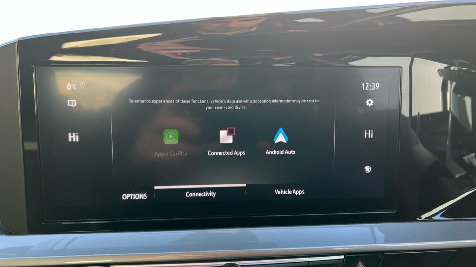 Apple Car Play & Android Auto