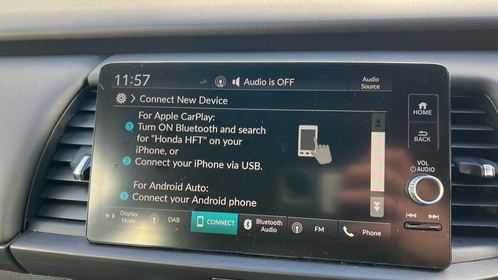 Apple Car Play & Android Auto