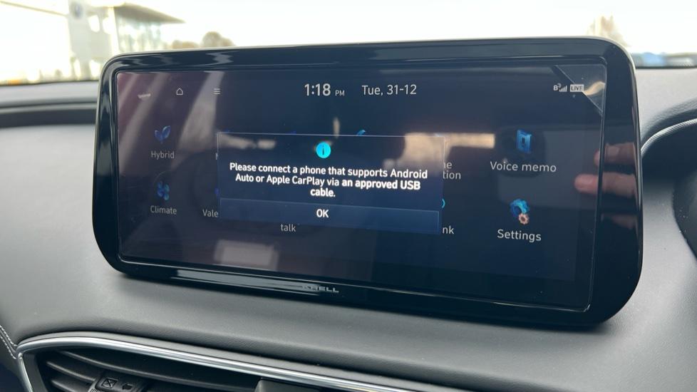 Apple Car Play & Android Auto