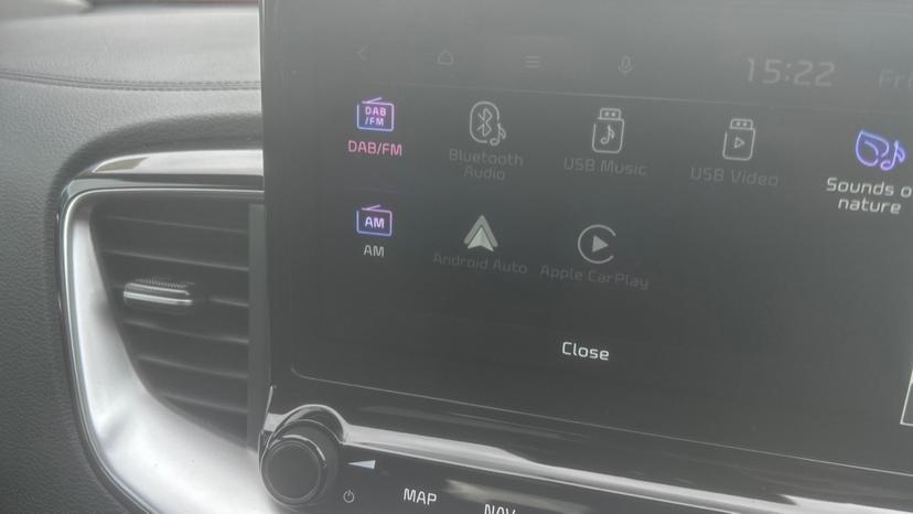 Apple Car Play & Android Auto