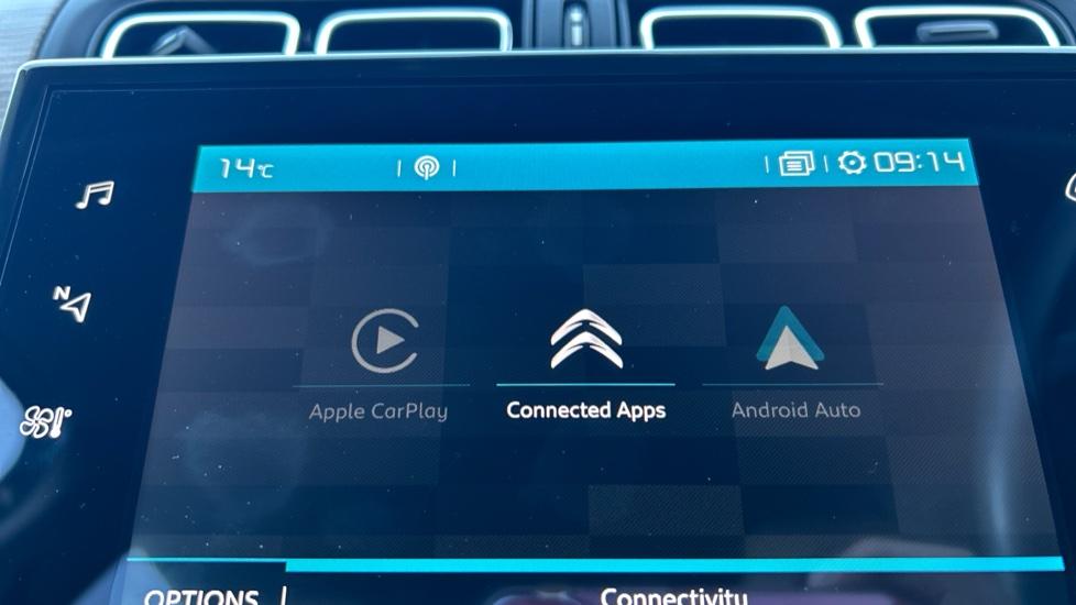 Apple Car Play & Android Auto