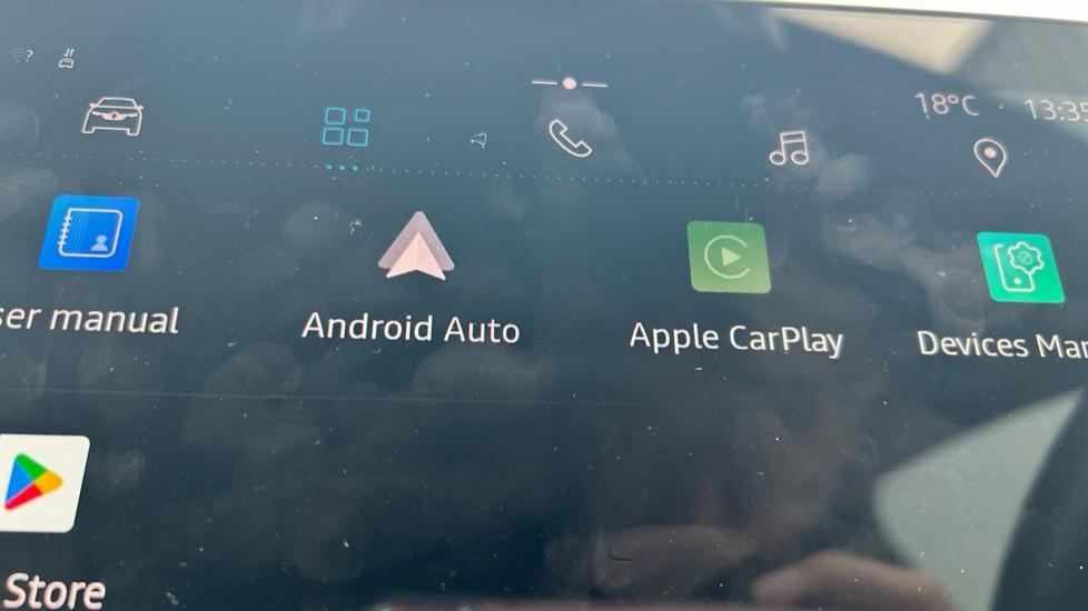 Apple Car Play & Android Auto