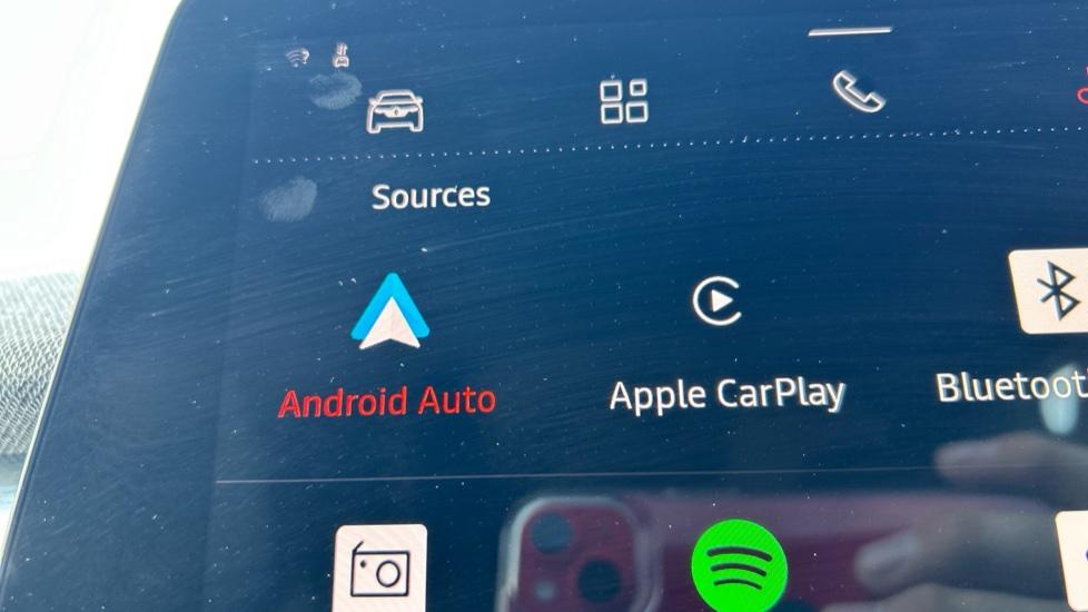 Apple Car Play & Android Auto