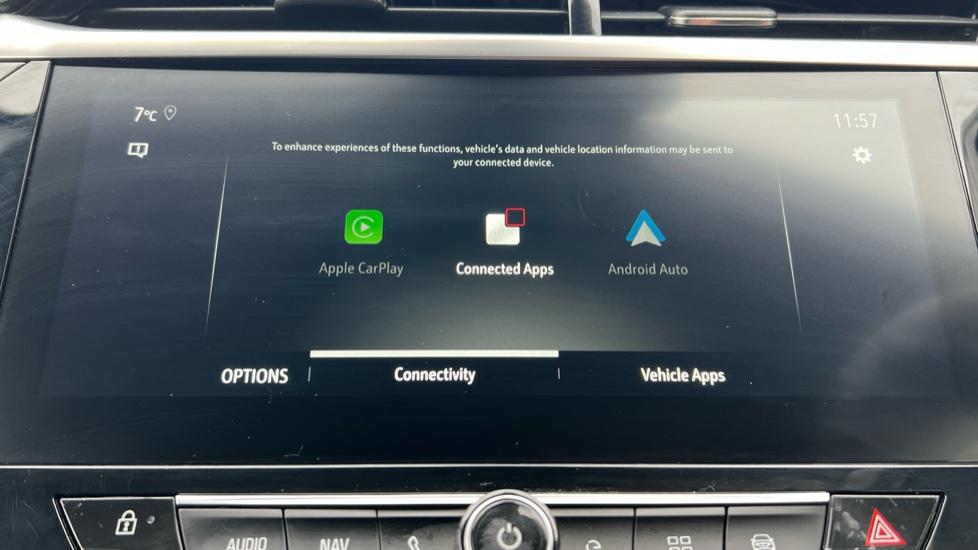 Apple Car Play & Android Auto