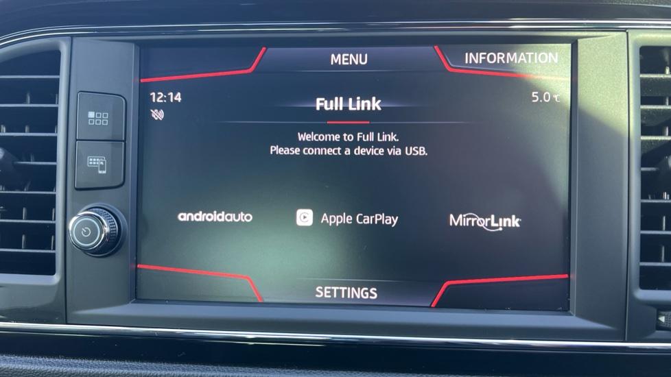 Apple Car Play & Android Auto