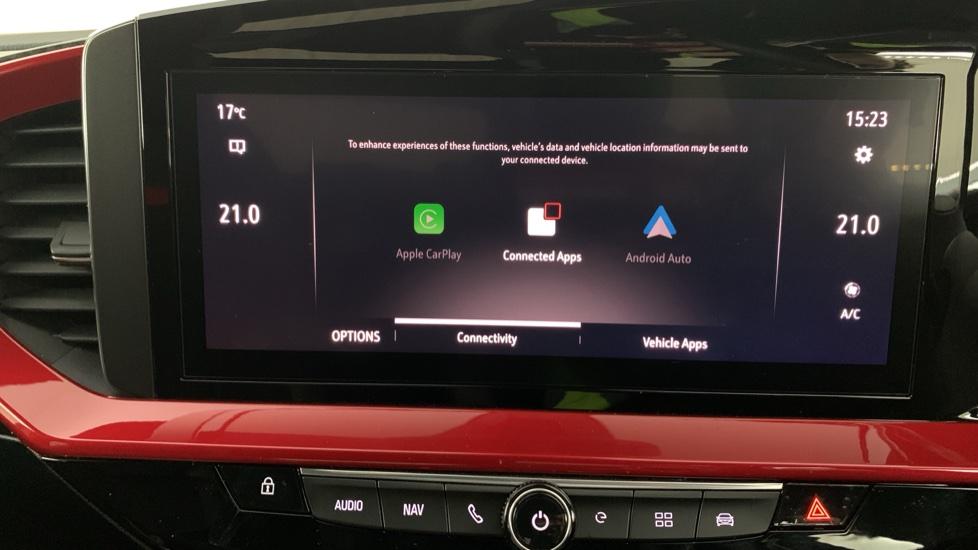 Apple CarPlay & Android Auto 