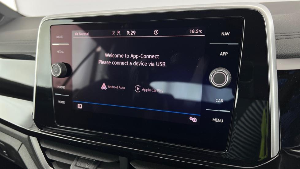 Apple Car Play & Android Auto