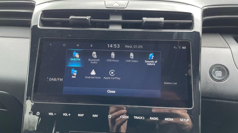 Apple Car Play & Android Auto