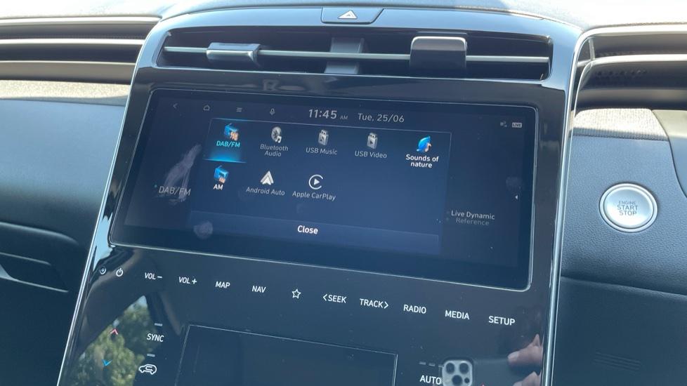 Apple Car Play & Android Auto