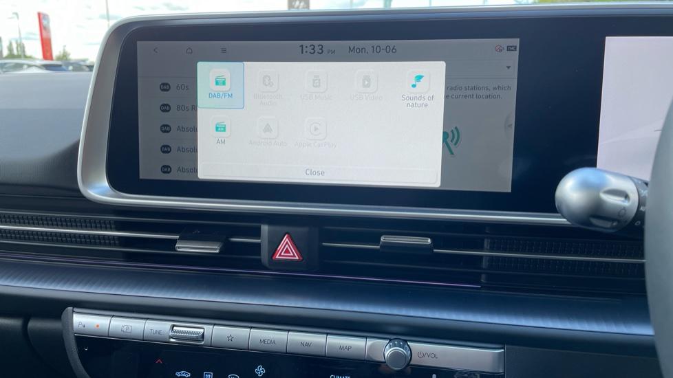 Apple Car Play & Android Auto