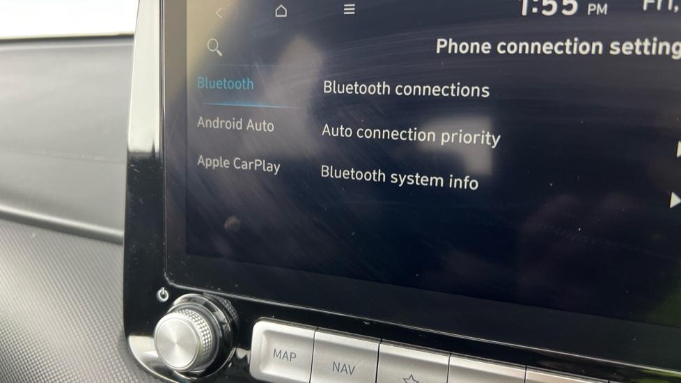 Apple Car Play & Android Auto