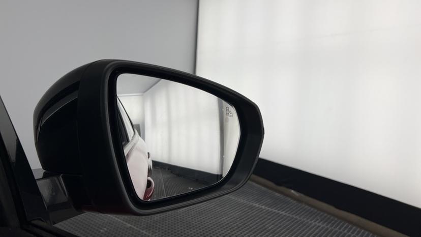 Blind spot monitoring system 