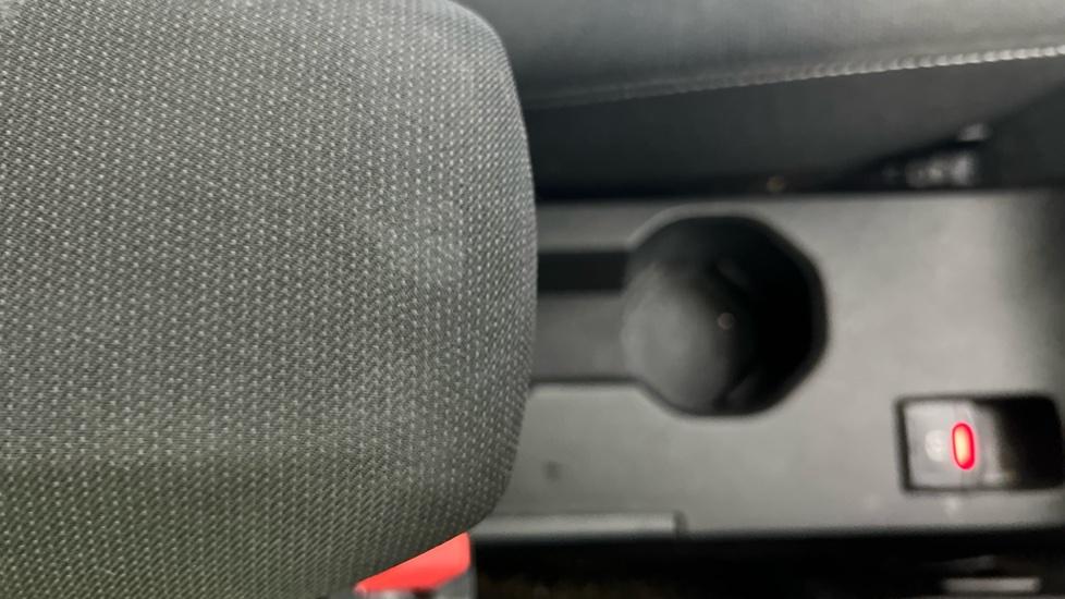 Rear Armrest/ Cup Holder