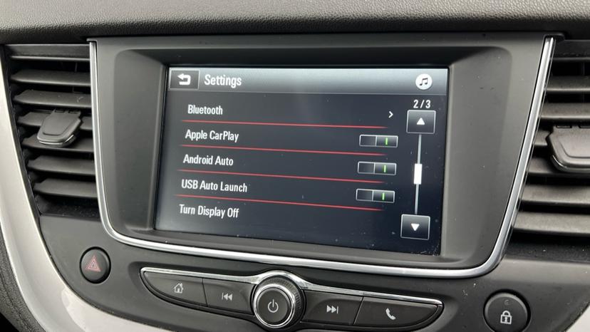 Apple Car Play & Android Auto