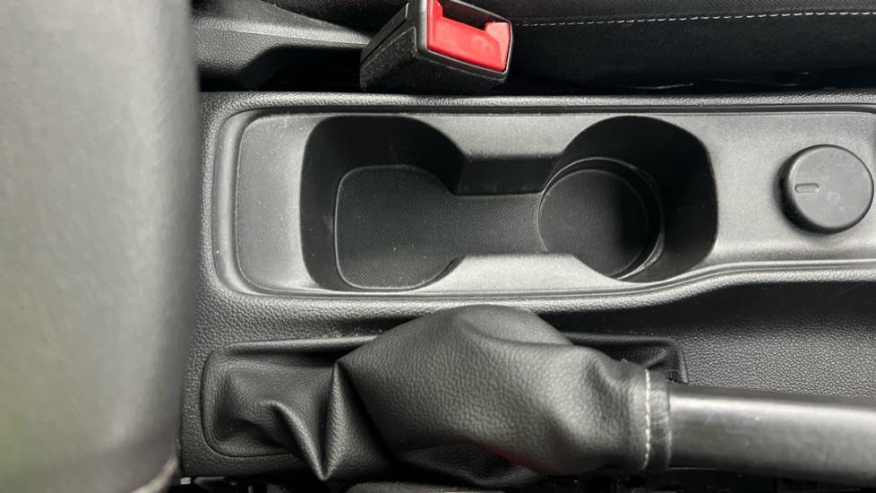 Rear Armrest/ Cup Holder