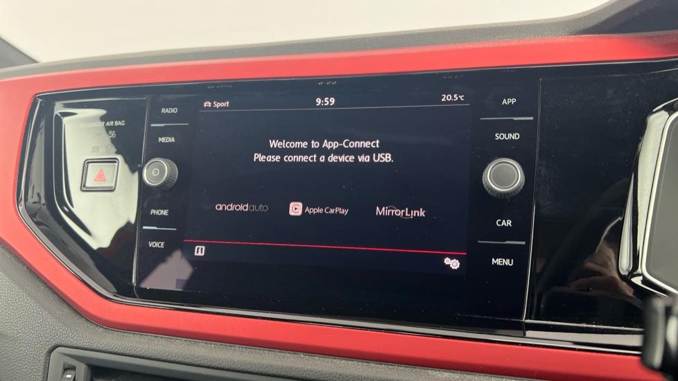 Apple Car Play & Android Auto