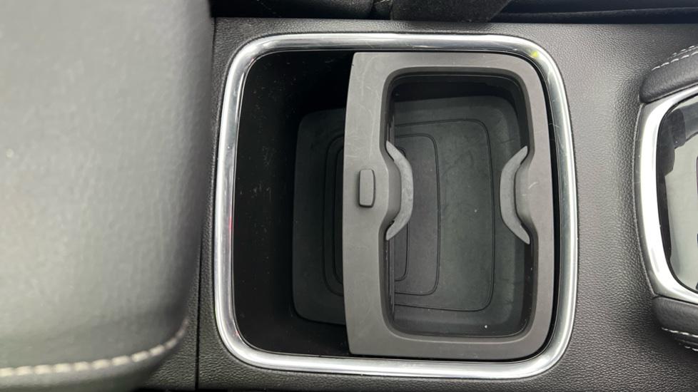 Rear Armrest/ Cup Holder