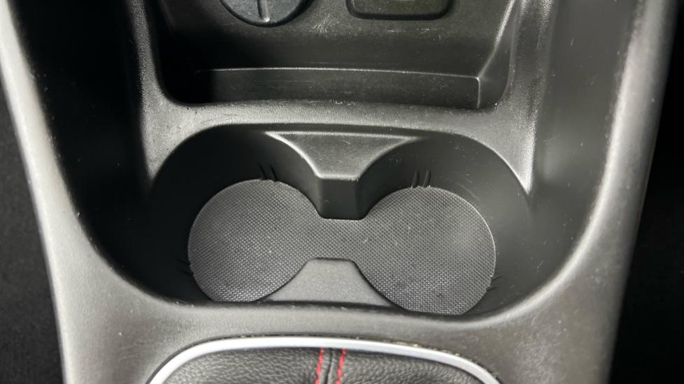 Rear Armrest/ Cup Holder