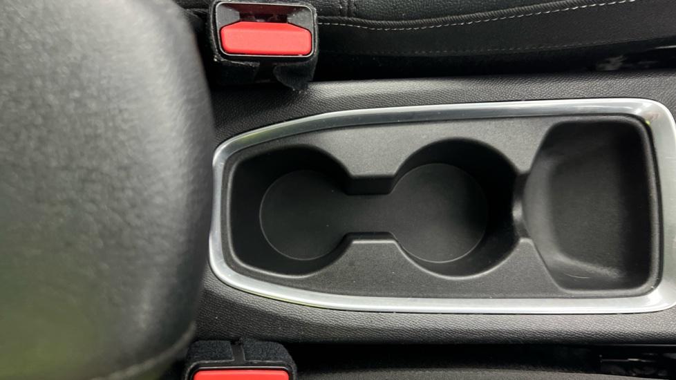 Rear Armrest/ Cup Holder