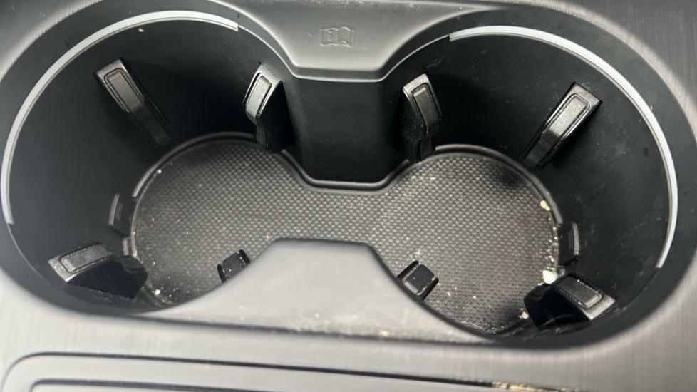 Rear Armrest/ Cup Holder