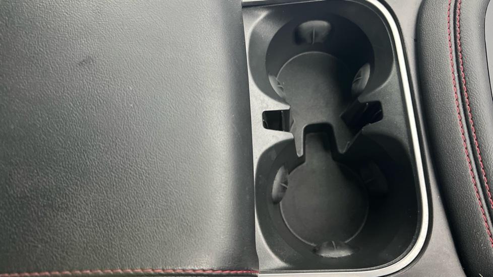 Rear Armrest/ Cup Holder