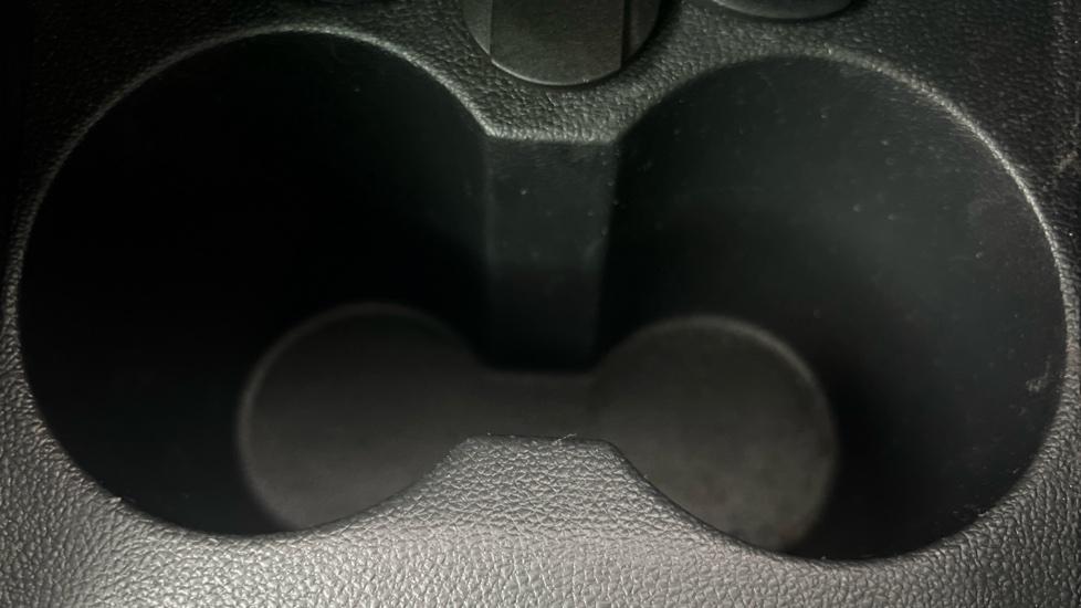 Rear Armrest/ Cup Holder