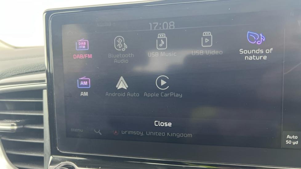 Apple Car Play & Android Auto