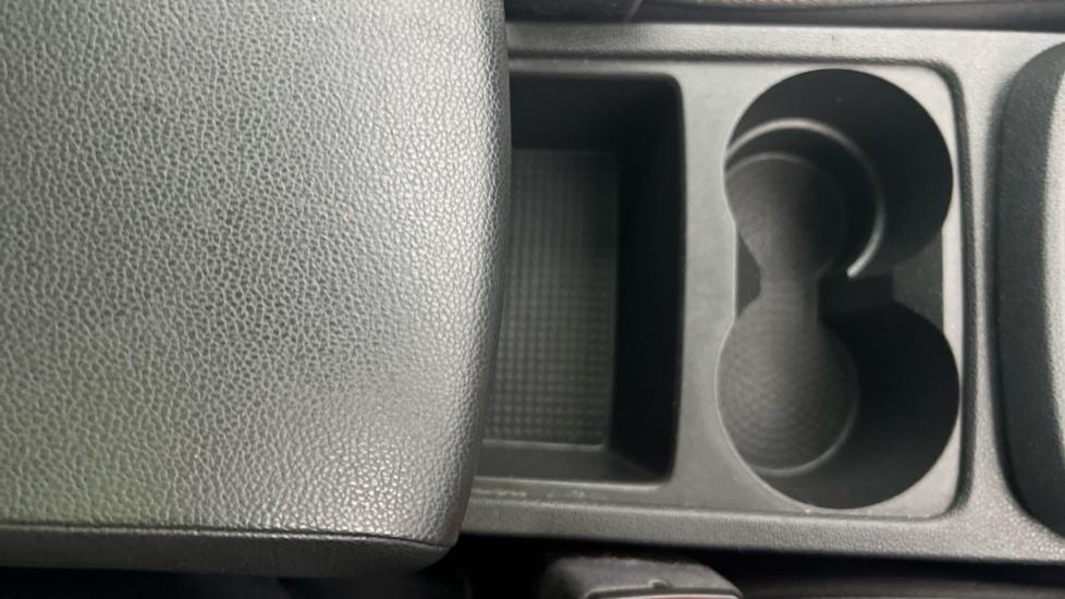 Rear Armrest/ Cup Holder