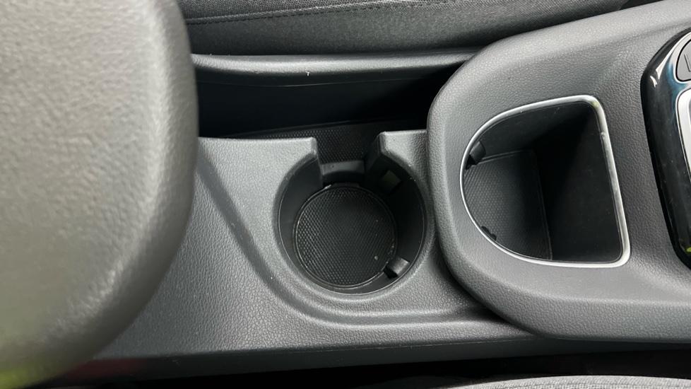 Rear Armrest/ Cup Holder