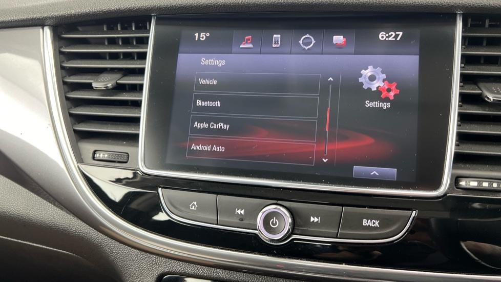 Apple Car Play & Android Auto