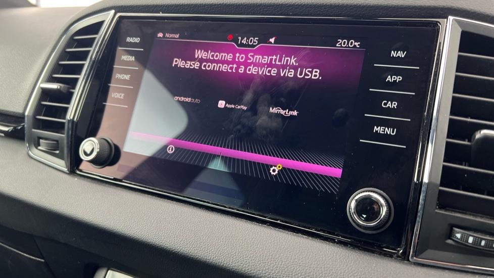 Apple Car Play & Android Auto