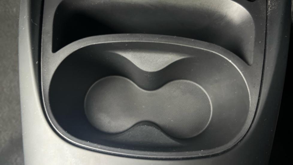 Rear Armrest/ Cup Holder