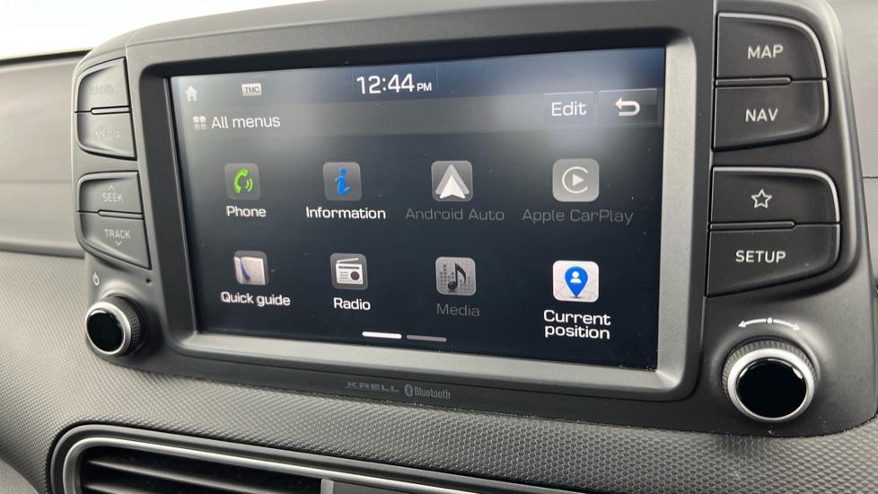 Apple Car Play & Android Auto