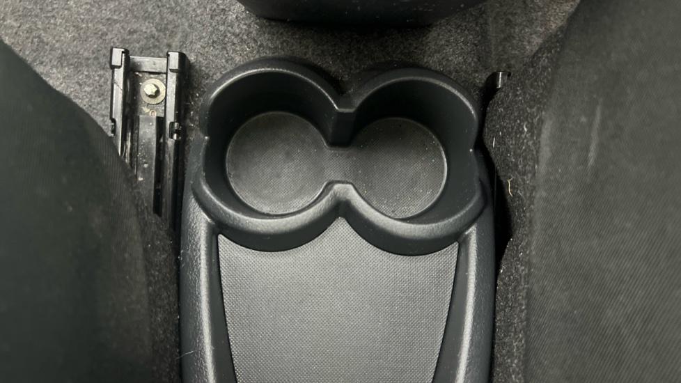 Rear Armrest/ Cup Holder