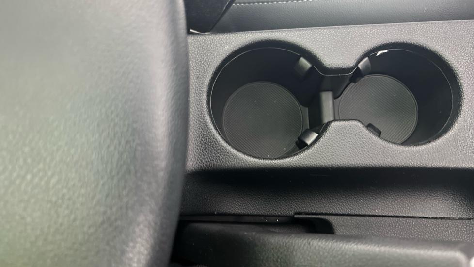 Rear Armrest/ Cup Holder