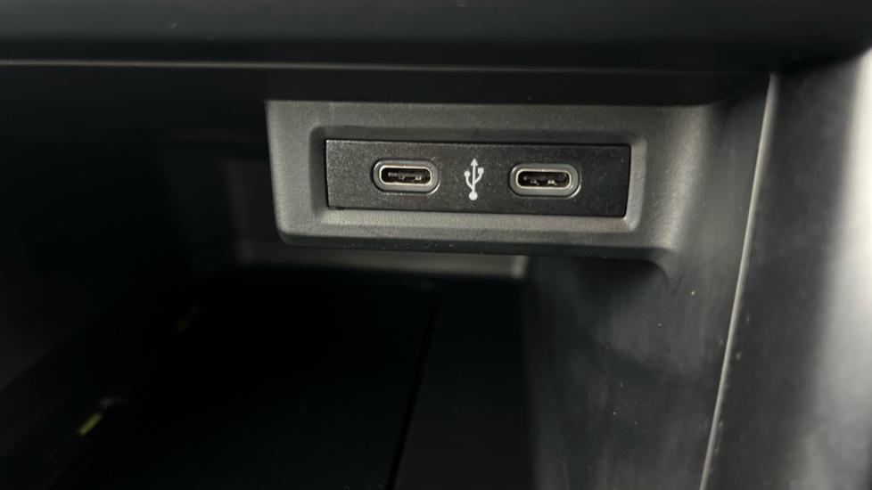 USB C connection