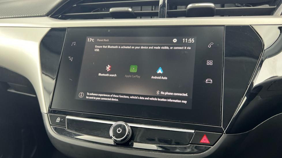 Apple Car Play & Android Auto