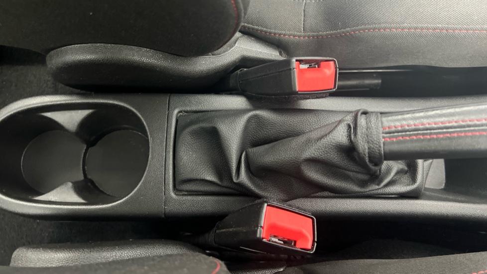 Rear Armrest/ Cup Holder