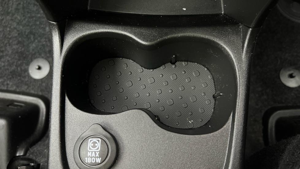 Rear Armrest/ Cup Holder