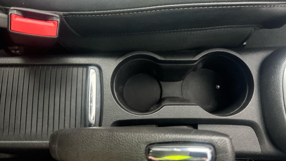 Rear Armrest/ Cup Holder