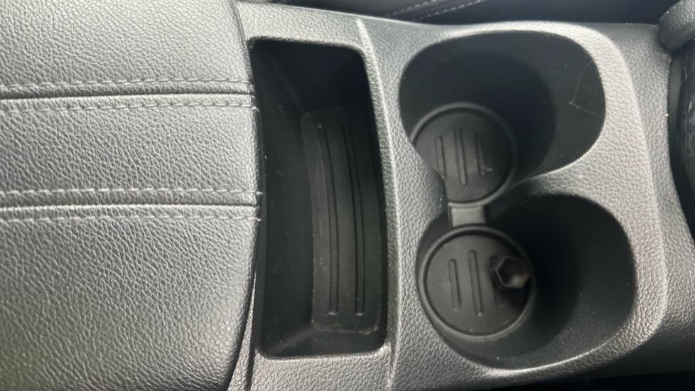 Rear Armrest/ Cup Holder