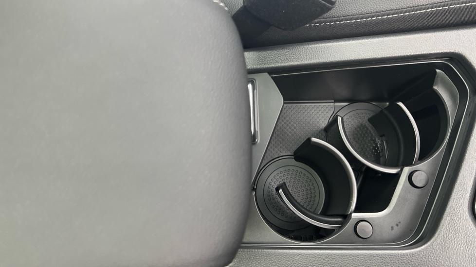 Rear Armrest/ Cup Holder