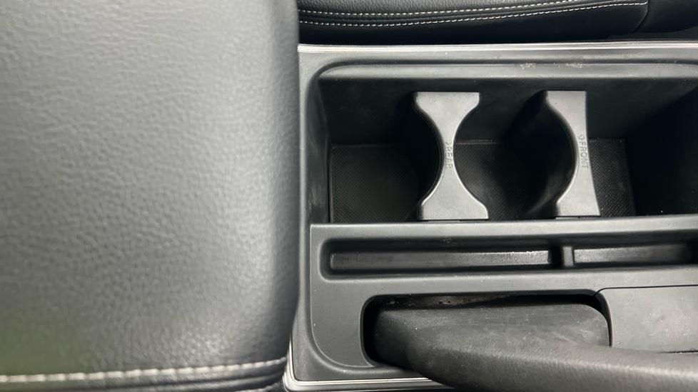 Rear Armrest/ Cup Holder