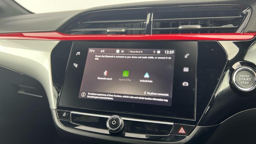 Apple Car Play & Android Auto