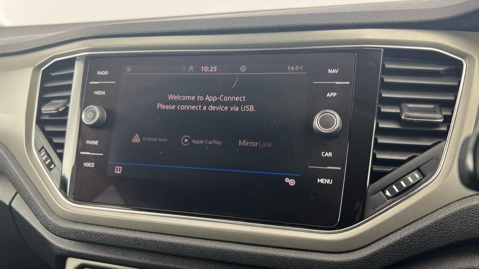 Apple Car Play & Android Auto