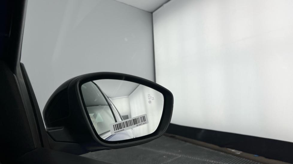 Blind spot monitoring system 