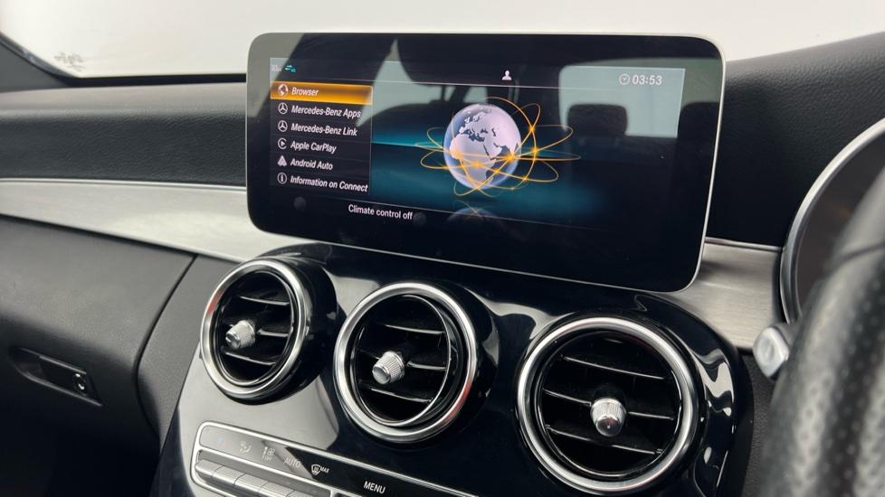 Apple Car Play & Android Auto